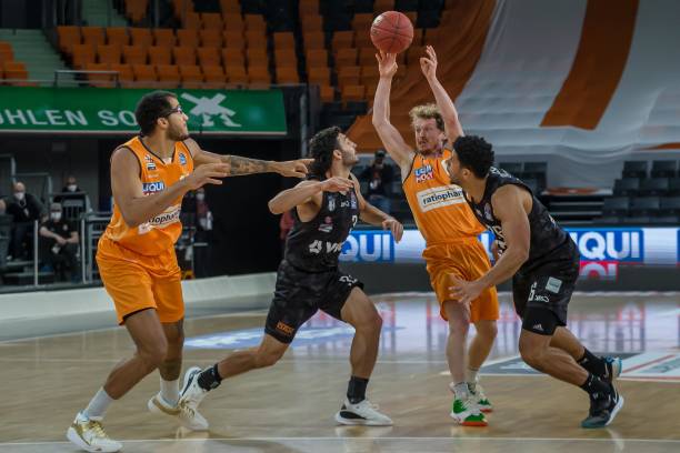 官方：德国国家队与纳格尔斯曼续约至2028年 球队可以满怀信心展望未来